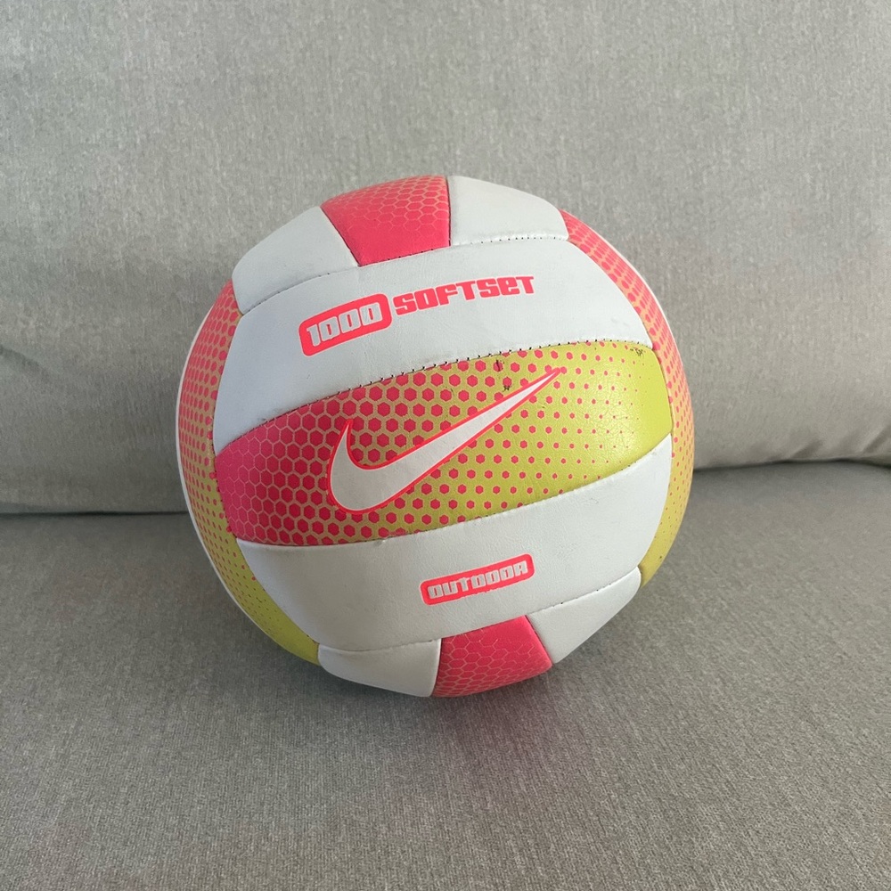 Nike Softset 1000 Volleyball
